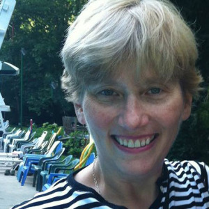 Arielle Emmett (Moderator)