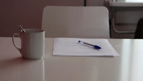Contract by 24Oranges image